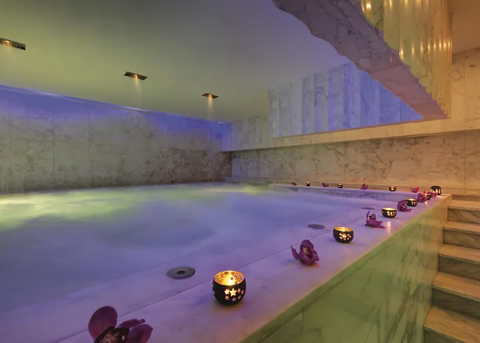 Nobu Hotel 5*